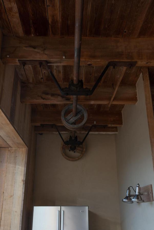 Gite L'Atelier De Tournerie Montigny-sur-l'Ain Экстерьер фото